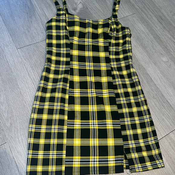 Hu0026M | Dresses | Hm Yellow And Black Plaid Mini Dress | Poshmark